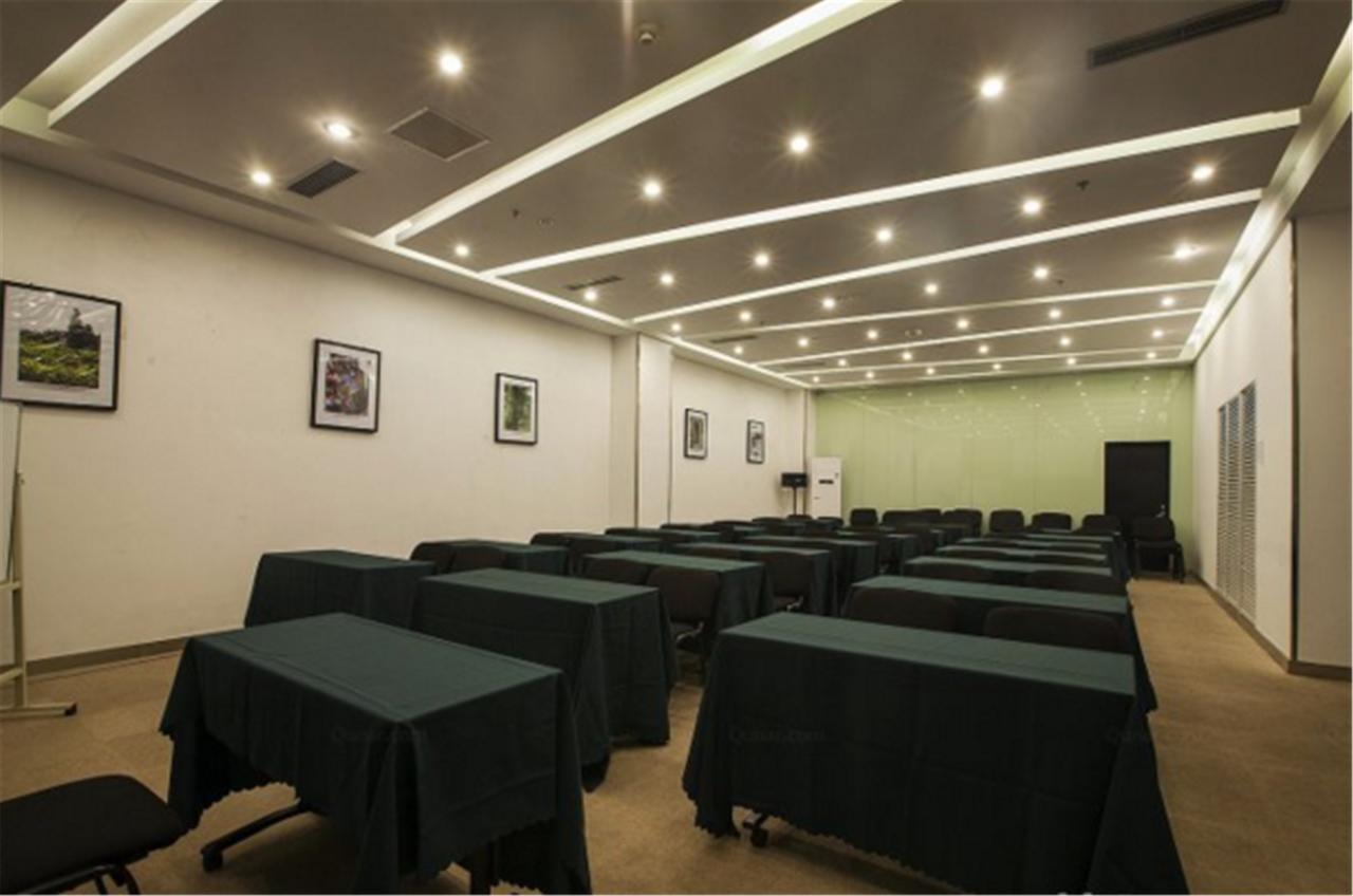 Fairyland Hotel Shanghai New International Exihibition Centre South Yanggao Road Metro Station เซี่ยงไฮ้ ภายนอก รูปภาพ