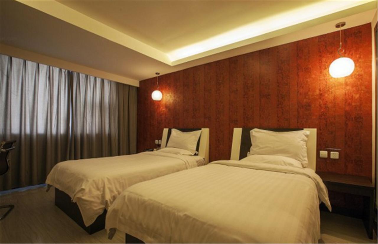 Fairyland Hotel Shanghai New International Exihibition Centre South Yanggao Road Metro Station เซี่ยงไฮ้ ภายนอก รูปภาพ